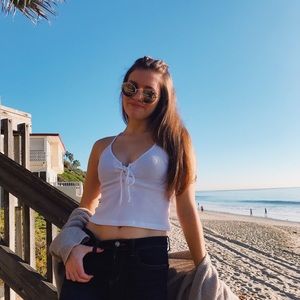 Meet your Posher, Holly